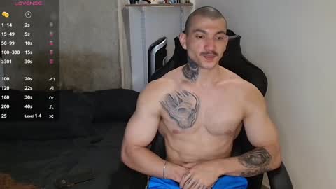 colombianmuscle8 online show from 01/26/25, 02:24