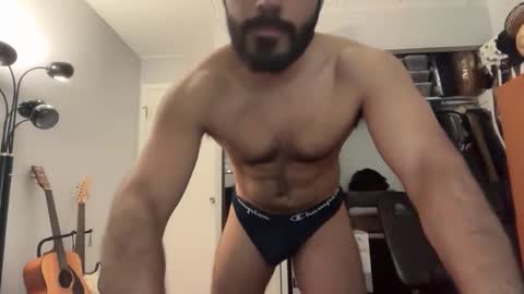 colombianstud94 online show from 04/27/26, 12:14
