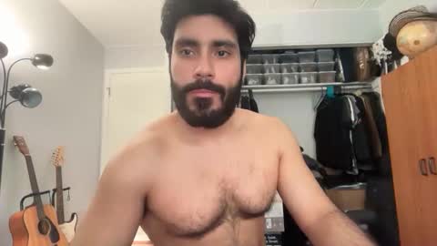 colombianstud94 online show from 05/03/26, 11:49