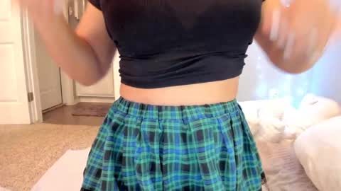    ........ Instagram  Lorysexys online show from 02/05/25, 06:24