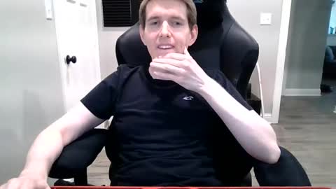 coltongh23 online show from 09/12/25, 05:13