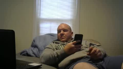 Snapshot of comegetmeinthemorning chatting on 12/28/24, 06:08 comegetmeinthemorning online show from 12/28/24, 06:08