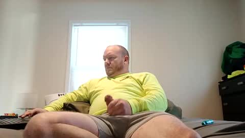 Snapshot of comegetmeinthemorning chatting on 02/21/25, 02:59 comegetmeinthemorning online show from 02/21/25, 02:59