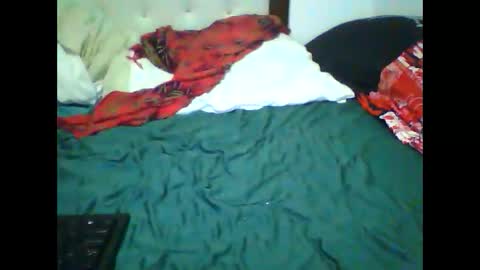 Snapshot of comeherebaby22 chatting on 10/04/25, 10:52 Your Forever Baby online show from 10/04/25, 10:52