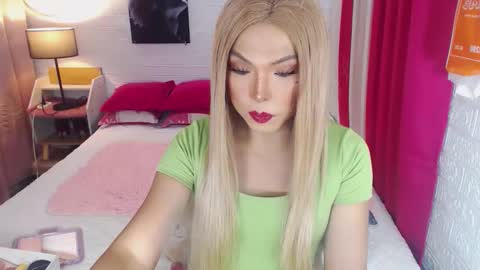 QUEEN SABRINA online show from 01/06/26, 06:50