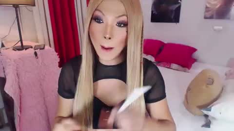 QUEEN SABRINA online show from 02/05/26, 05:01