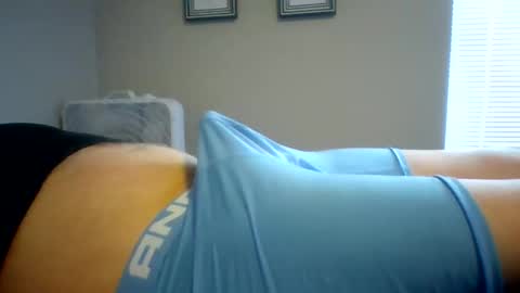 Snapshot of commonmyth4343 chatting on 04/14/26, 02:12 commonmyth4343 online show from 04/14/26, 02:12