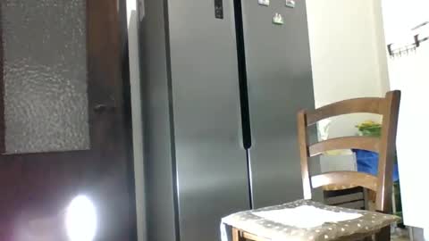 comobailamioso online show from 03/06/25, 05:43