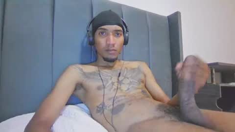 comoseria1927realg4life online show from 04/29/26, 05:00