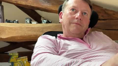 Snapshot of compay69 chatting on 02/08/25, 01:54 compay69 online show from 02/08/25, 01:54