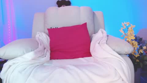 Ariane... online show from 12/10/24, 02:38