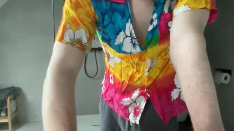 Condorhard online show from 05/17/26, 03:19