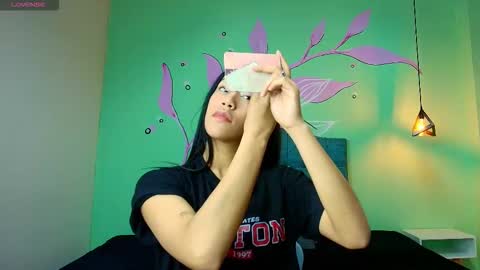 C O N N I E online show from 11/03/25, 06:42