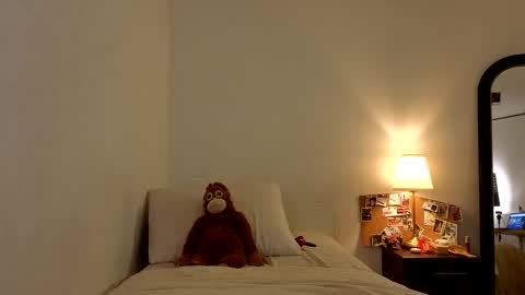Snapshot of connie_varela chatting on 04/30/26, 11:53 new account online show from 04/30/26, 11:53