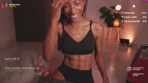 Snapshot of connie_west0 chatting on 01/01/25, 06:37   independent model online show from 01/01/25, 06:37