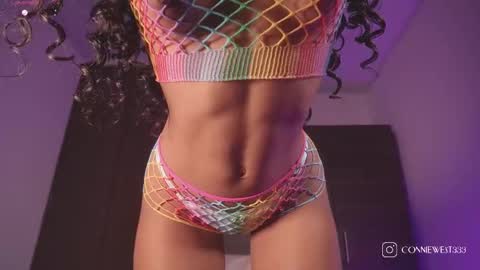 Snapshot of connie_west0 chatting on 10/04/25, 01:25   independent model online show from 10/04/25, 01:25