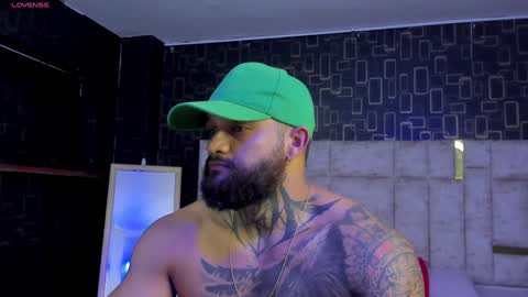 rusfegui online show from 02/03/25, 01:09