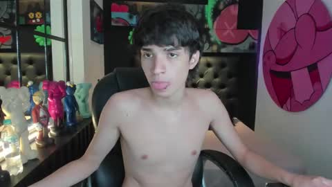 connor_stone_ online show from 11/30/25, 08:24