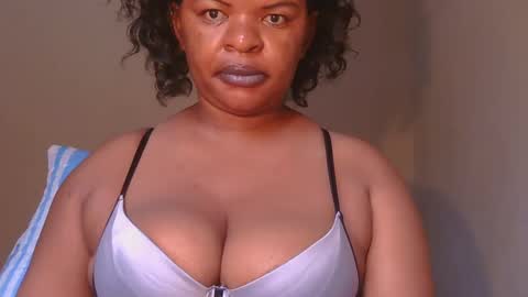 Snapshot of conny685249 chatting on 01/12/25, 03:25 conny online show from 01/12/25, 03:25
