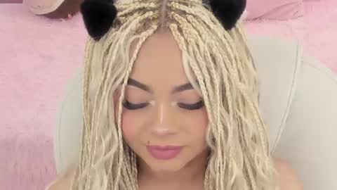 Snapshot of conny_curly chatting on 07/03/26, 12:44 Conny online show from 07/03/26, 12:44