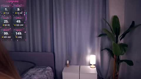 Snapshot of constanceglascov chatting on 10/06/25, 05:38 Hello im Sofia Welcme to my room .More hugs and kiss for you online show from 10/06/25, 05:38