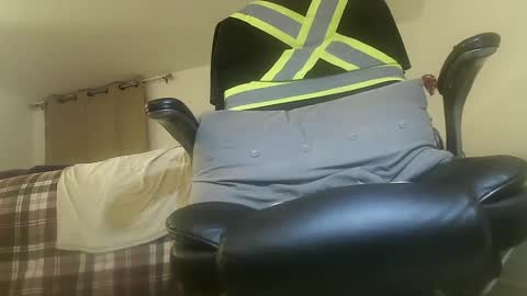 bearded hairy pits big brown cock online show from 12/18/24, 12:40