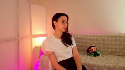 coochyy online show from 10/08/25, 10:02