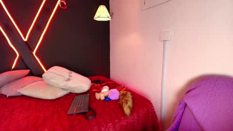 cookie_bit_ online show from 11/09/25, 12:20