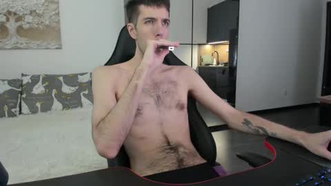 cookies_boys online show from 12/17/25, 09:48