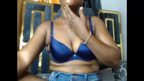 cookiexjuice online show from 10/18/25, 12:39