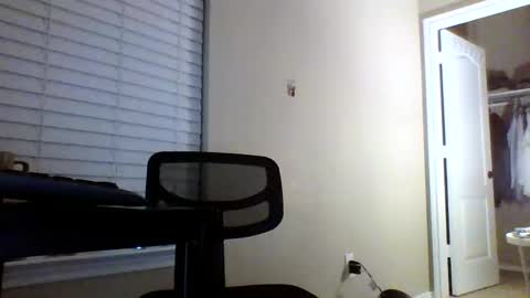 Snapshot of cooldude122222 chatting on 12/10/24, 12:49 cooldude122222 online show from 12/10/24, 12:49