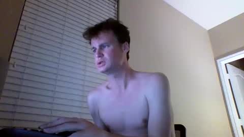 Snapshot of cooldude122222 chatting on 01/24/25, 04:16 cooldude122222 online show from 01/24/25, 04:16