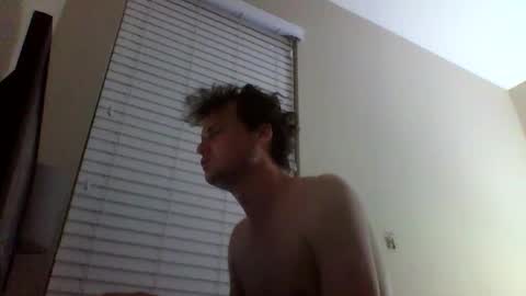 Snapshot of cooldude122222 chatting on 03/10/25, 03:34 cooldude122222 online show from 03/10/25, 03:34