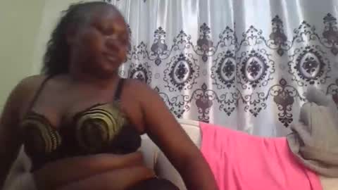 coolgirl001 online show from 10/26/25, 06:47