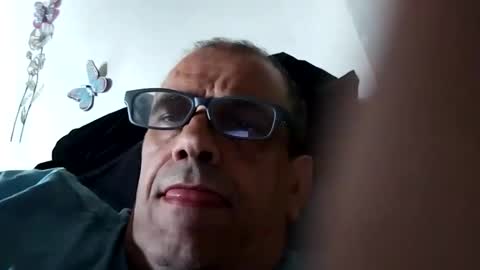 Snapshot of coq93 chatting on 09/28/25, 12:43 coq93 online show from 09/28/25, 12:43