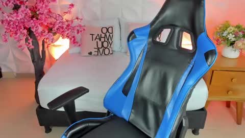  CORA  online show from 02/18/25, 01:00