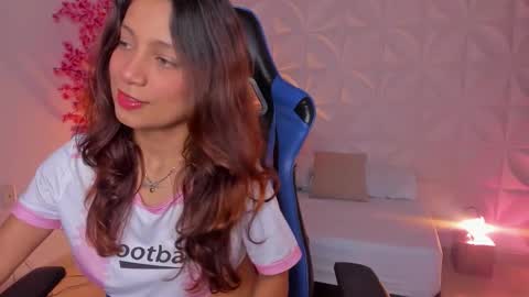 Snapshot of cora22_ chatting on 02/25/26, 01:43 CORA online show from 02/25/26, 01:43