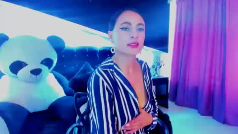 Coral  online show from 02/08/25, 04:25