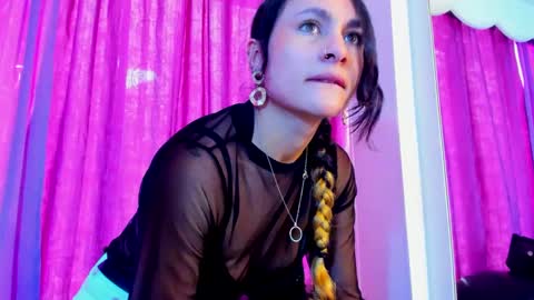 Coral  online show from 02/19/25, 12:33