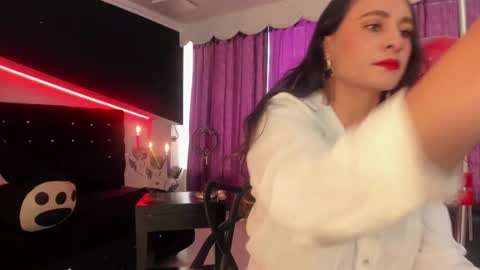 Snapshot of coral_gibson chatting on 02/14/26, 01:41 Coral online show from 02/14/26, 01:41