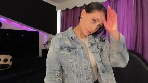 Snapshot of coral_gibson chatting on 02/17/26, 12:45 Coral online show from 02/17/26, 12:45