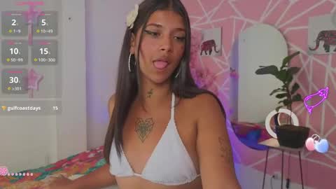 coral_larsson online show from 04/15/26, 07:58