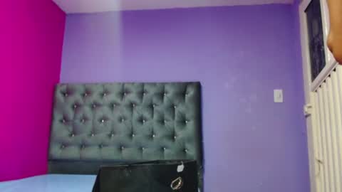 Snapshot of coral_whore18 chatting on 06/19/26, 10:24 Coral online show from 06/19/26, 10:24