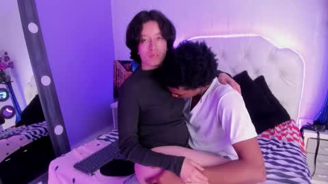 Snapshot of coralandocean chatting on 11/25/25, 01:55 Coral and Ocean online show from 11/25/25, 01:55