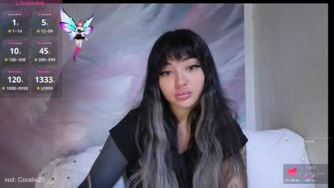 Snapshot of coralie20 chatting on 11/25/25, 09:53 coralie20 online show from 11/25/25, 09:53