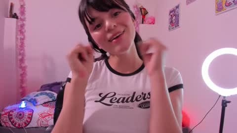 Coraline uwu     Bienvenidos al dulce mundo de Coraline    Hola amores soy Coraline  Una chica  tierna juguetona online show from 11/19/25, 03:12