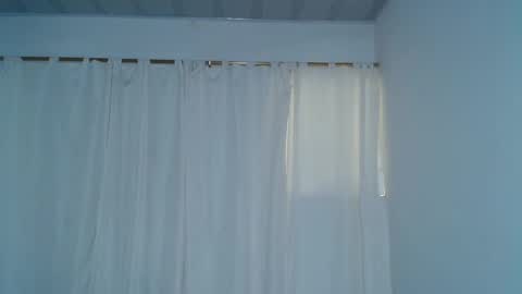 Coral Reyes online show from 11/23/25, 05:13