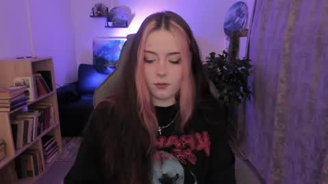little girl who is always right or just Cora online show from 07/04/26, 02:07