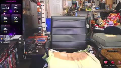 CoreyNiles96 online show from 12/01/25, 09:31