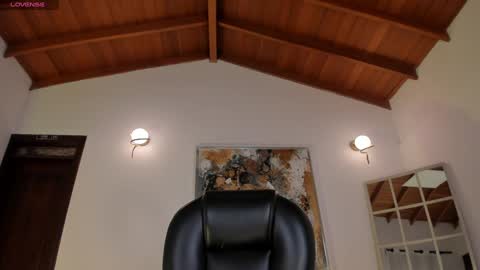 Corinne Russo online show from 01/09/25, 05:13